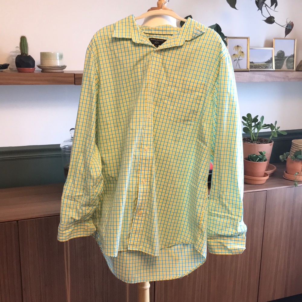 Banana Republic Non-Iron Classic Fit Button-Down Shirt